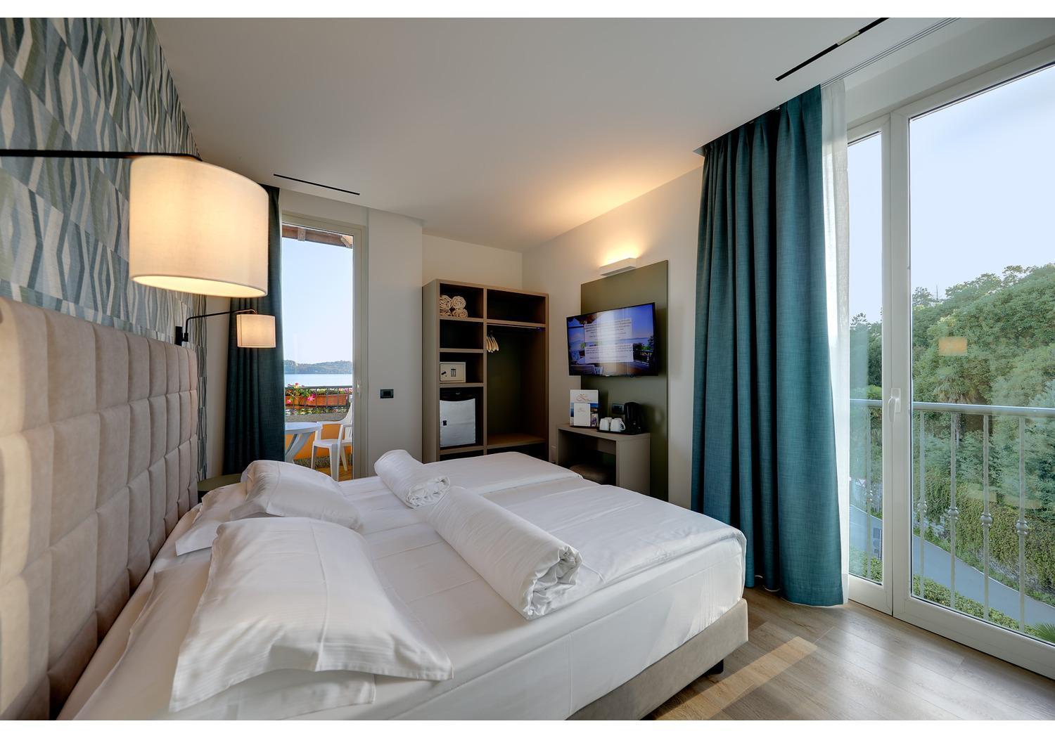 Hotel Residence Zust แวร์บาเนีย ภายนอก รูปภาพ